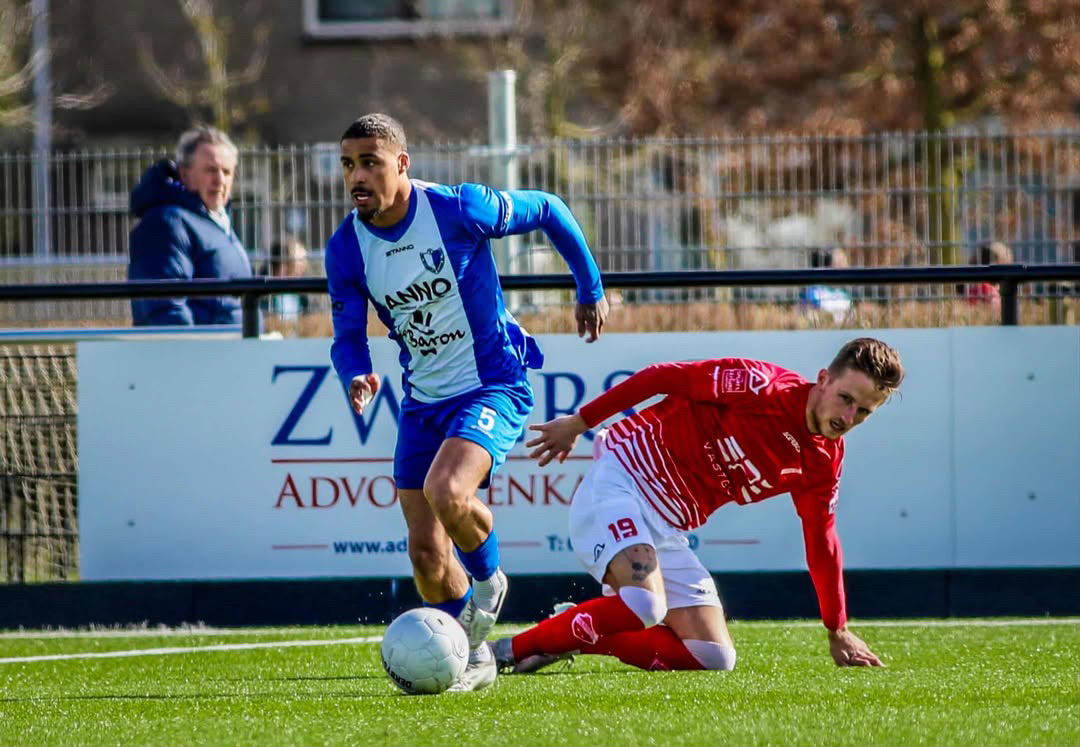 St. Luce schakelt zijn man uit en stoomt op.
