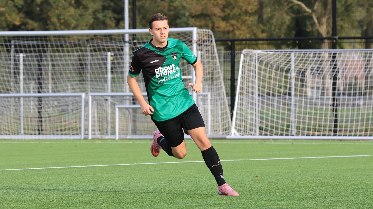 Kelvin Hogendoorn in actie.