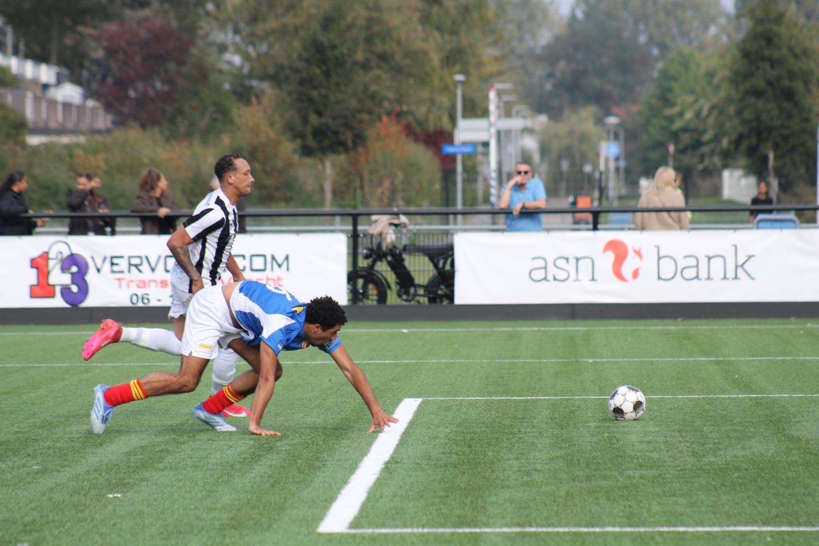 Gary Bouwmeester maakte op inzet de 1-1.